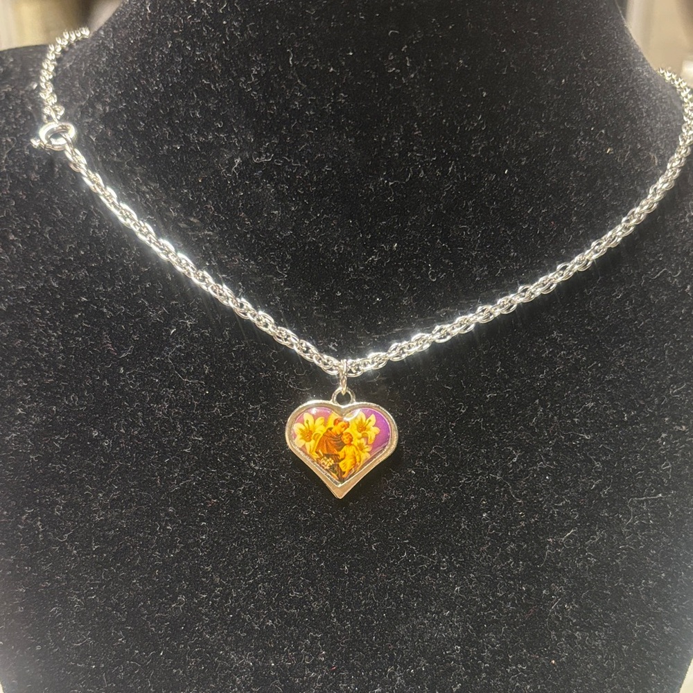 Silver tone St Anthony Lilly’s Heart Pendant Necklace